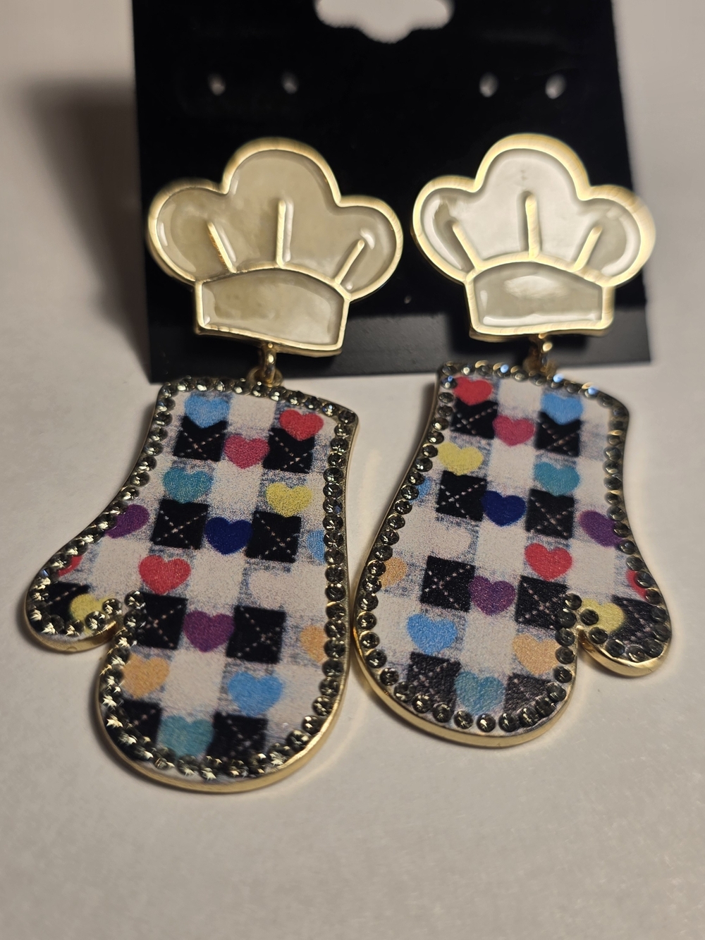 Chef's Kiss Oven Mitt Earrings
Whimsical, colorful, playful statement drops